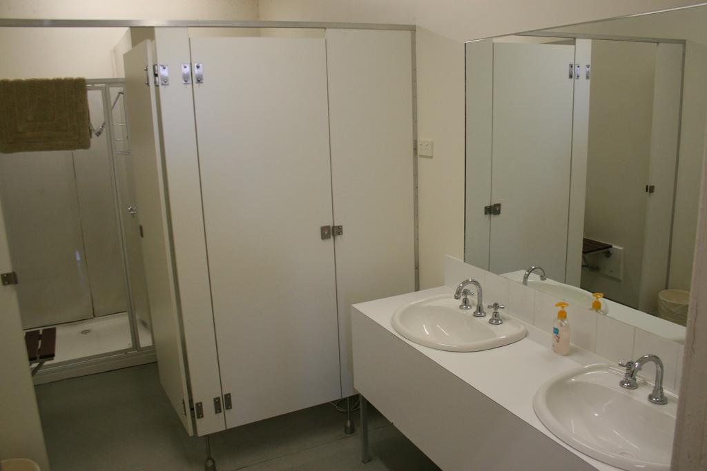 Arthouse Hostel Лонсестон Экстерьер фото