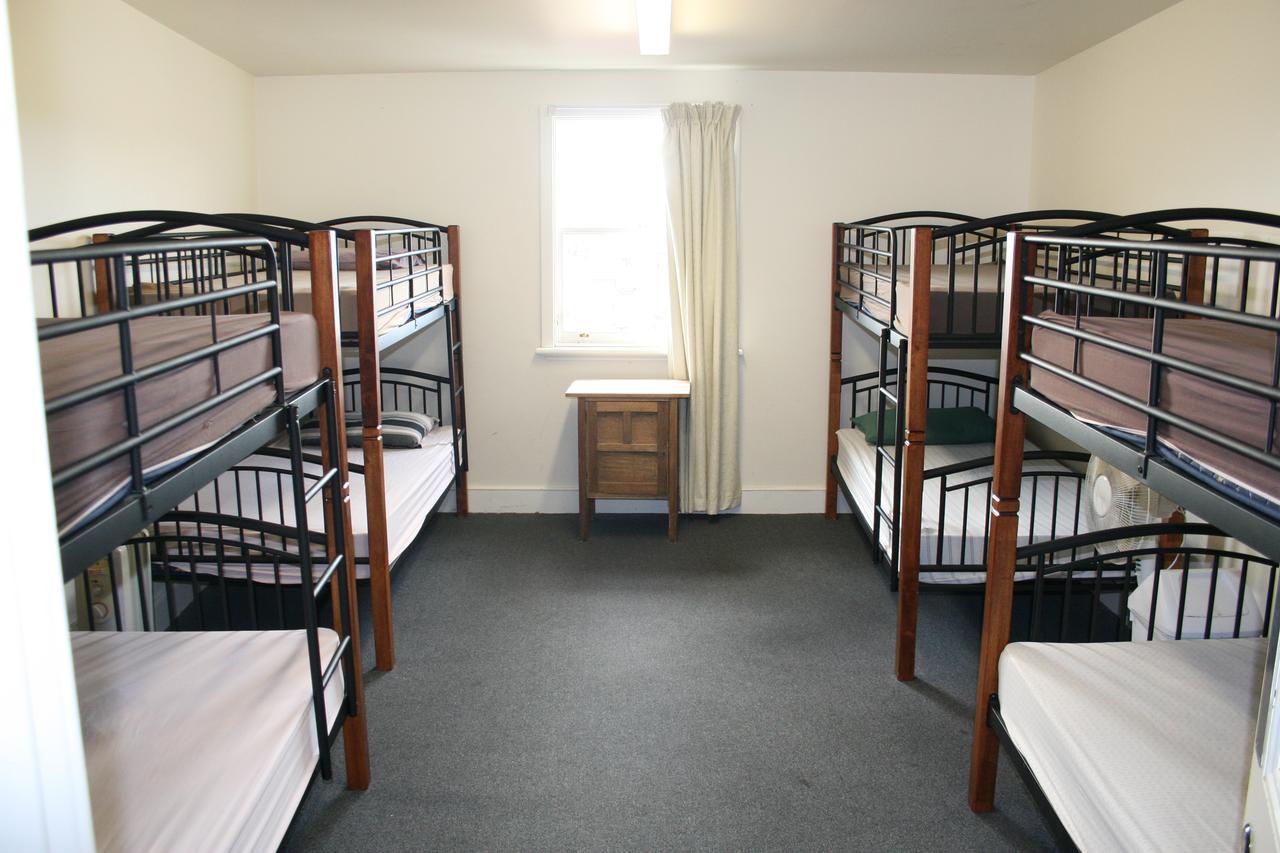 Arthouse Hostel Лонсестон Экстерьер фото